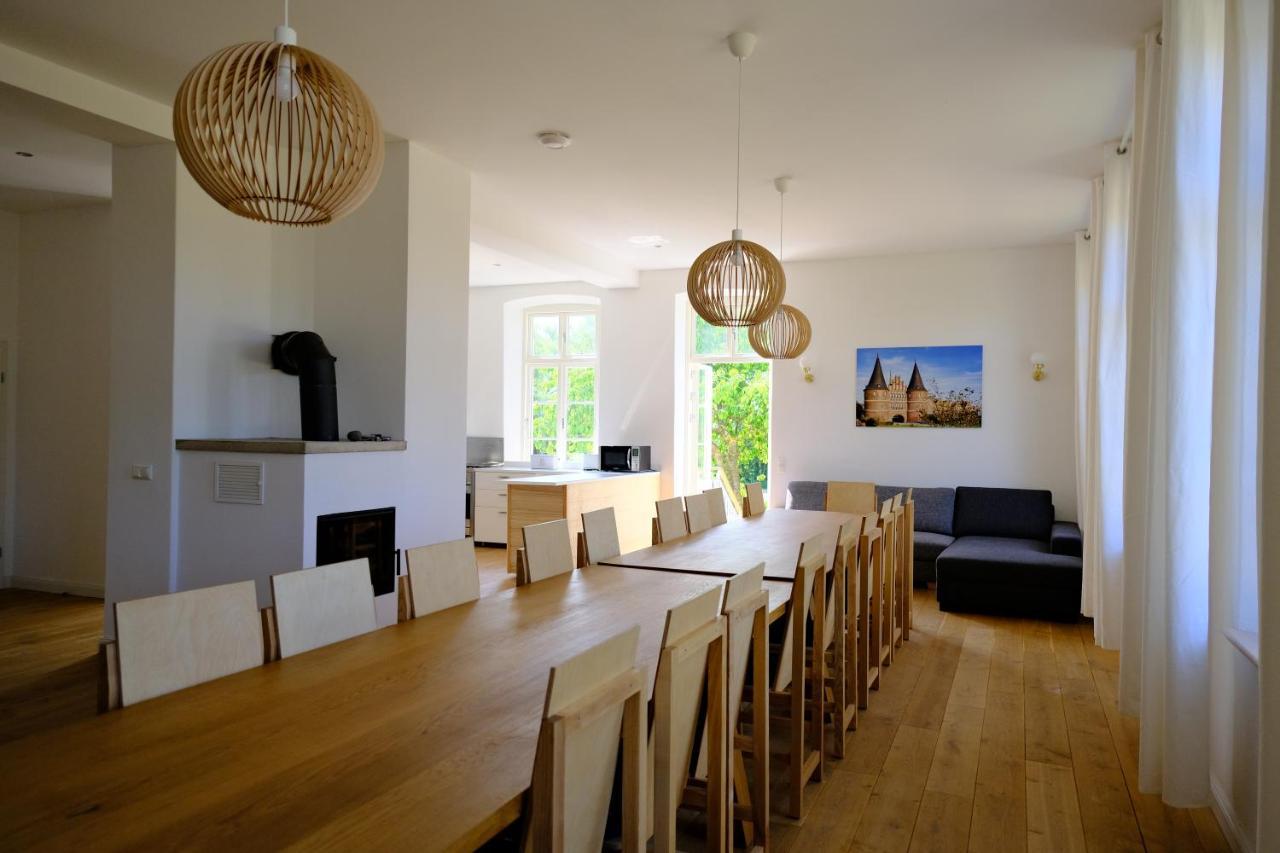 Gutshaus Fewo Luebeck Dassow Exterior photo